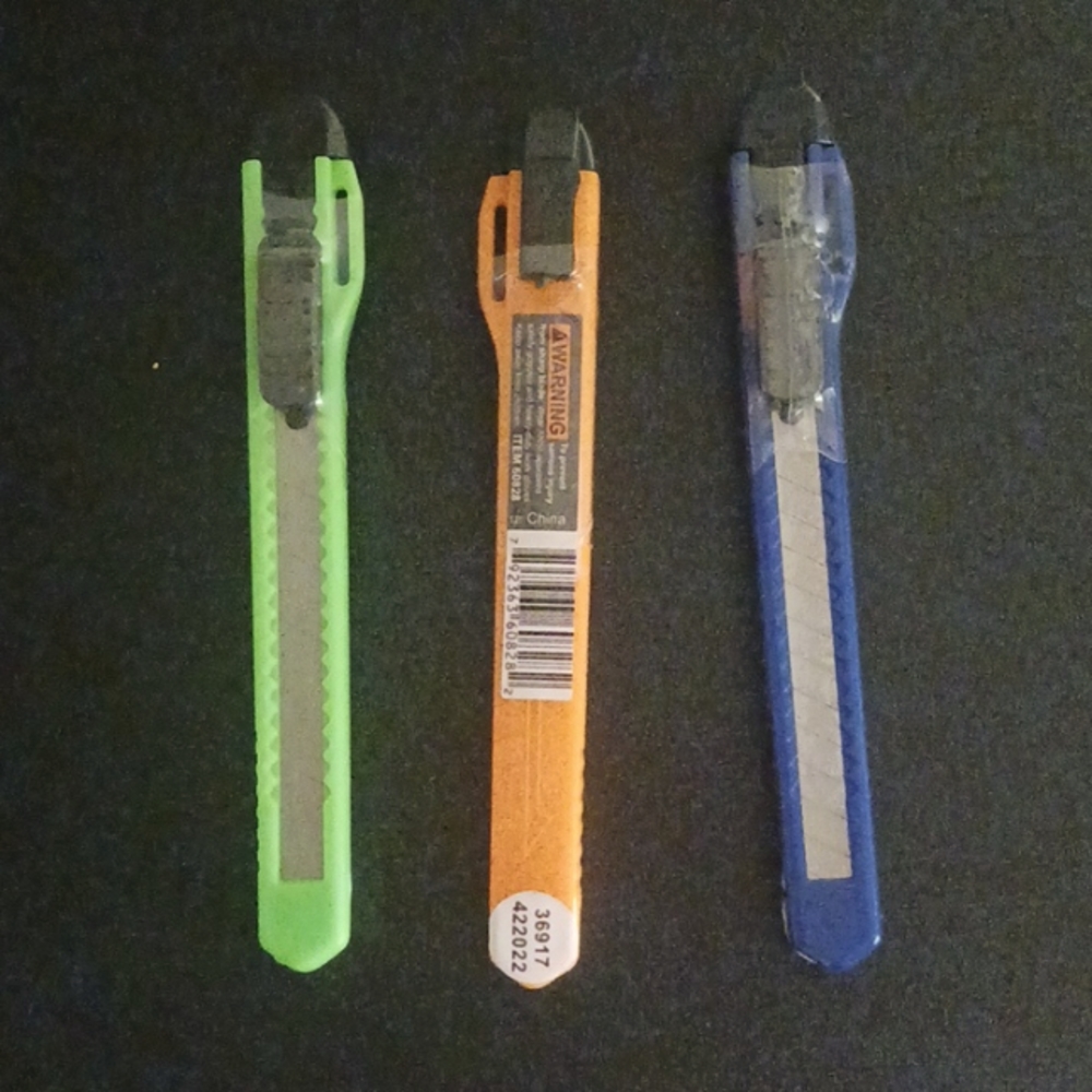 BOX CUTTER (MINIATURE)